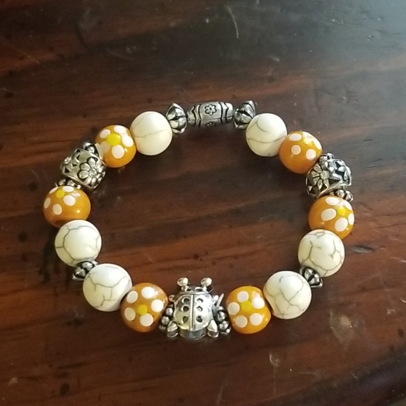 Ladybug bracelet - Picture 1 of 2